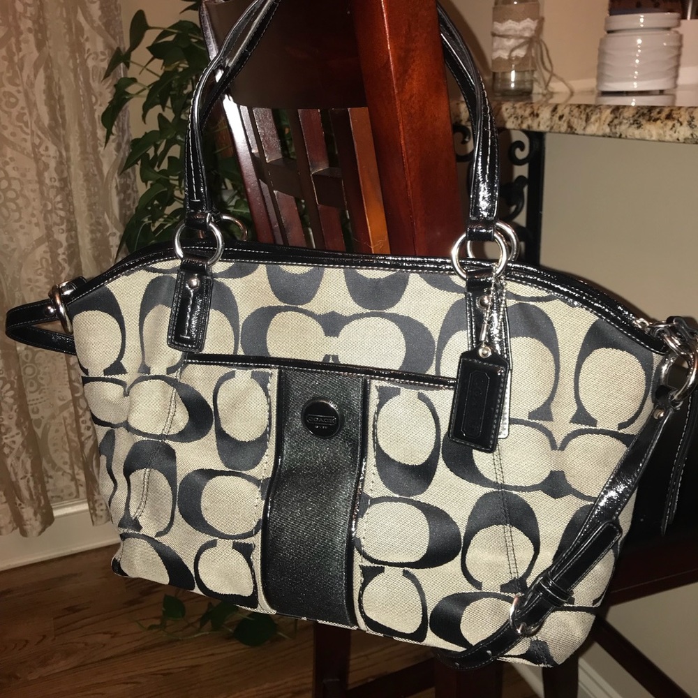 Coach Signature Purse